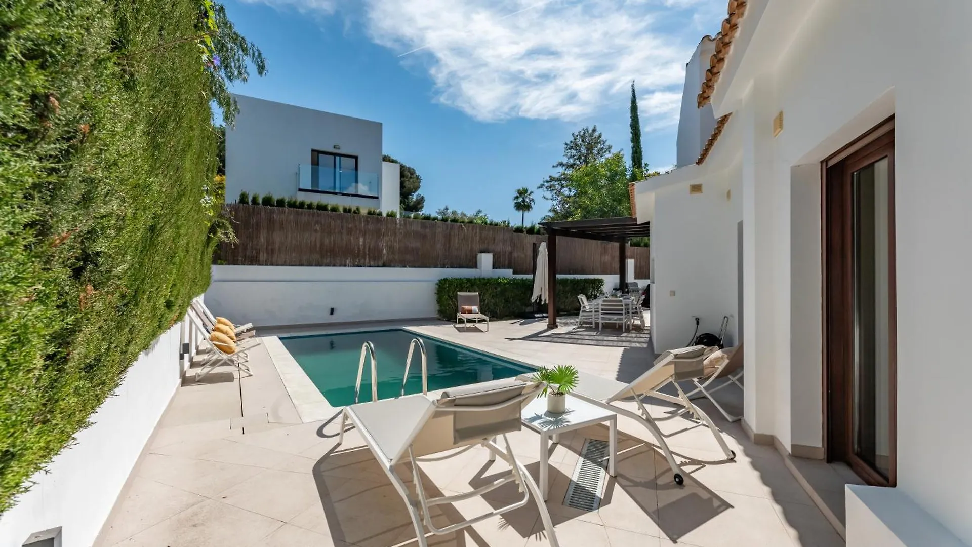 Villa With Pool In Golden Mile By Kura Homes Marbella Сasa de vacaciones