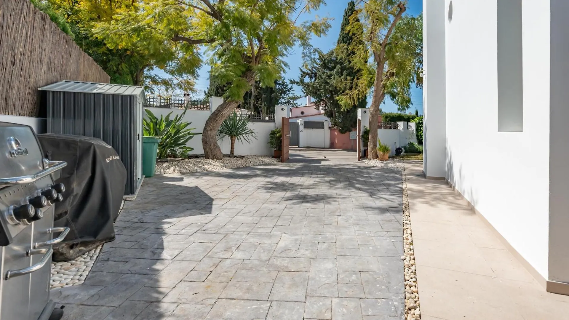 Villa With Pool In Golden Mile By Kura Homes Marbella